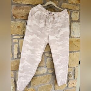 Market & Spruce camo joggers